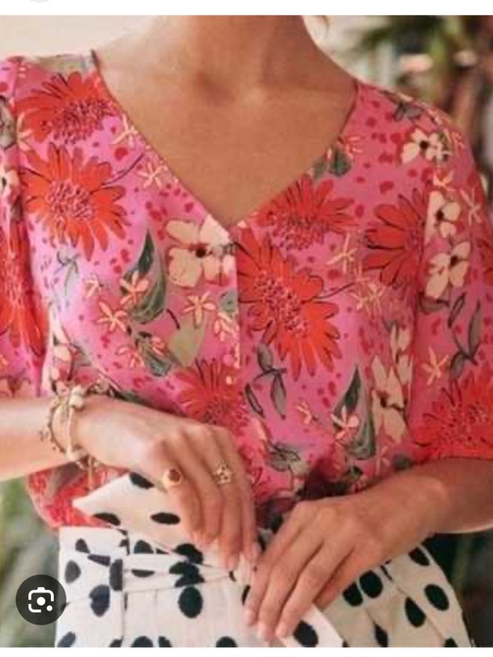 Sezane Tops - Sézane 100% Silk Pink Floral V-Neck Women's Blouse